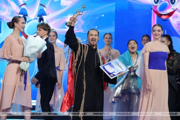 Гран-при конкурса исполнителей "Славянского базара" завоевала певица из Казахстана Алмагуль Батталиева Гран-при конкурса исполнителей "Славянского базара" завоевала певица из Казахстана Алмагуль Батталиева