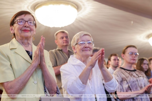 Именитые мастера, талантливая молодежь и трогательные композиции. В Большом театре прошел гала-концерт 