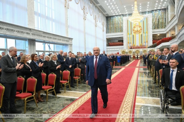 "Ваш ход, глава государства!". Годовщина первой инаугурации Президента Беларуси в 1994 году 