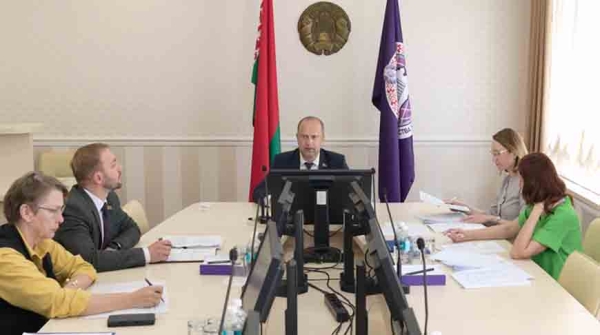 Чеботарь: в Беларуси к августу-сентябрю сформируют все госпрограммы на новую пятилетку Чеботарь: в Беларуси к августу-сентябрю сформируют все госпрограммы на новую пятилетку