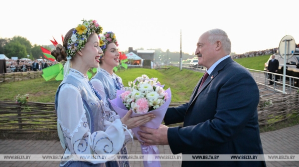 Лукашенко прибыл на праздник "Купалье" в Александрии