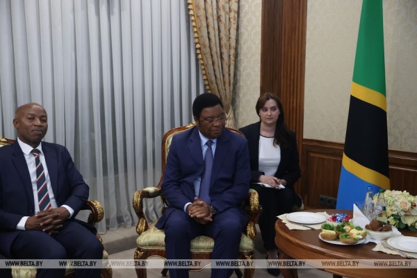 Премьер-министр Танзании Кассим Маджалива Маджалива прибыл в Минск с официальным визитом