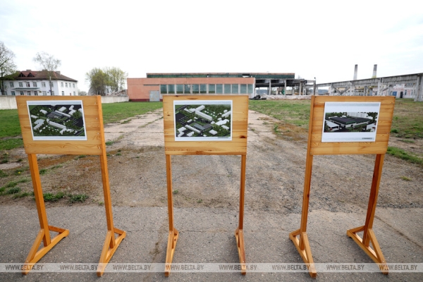 Лукашенко заслушал телефонные доклады главы МЧС и управделами Президента