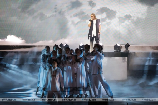 Именитые мастера, талантливая молодежь и трогательные композиции. В Большом театре прошел гала-концерт 