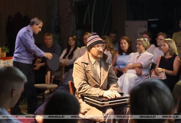 В Гомельском облдрамтеатре состоялась премьера спектакля "Преступление и наказание"