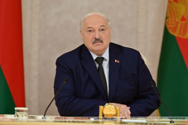 Лукашенко предлагает Самарской области России создавать совместные предприятия