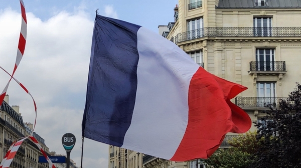 Макрон заявил, что Франция ускорит наращивание расходов на оборону 