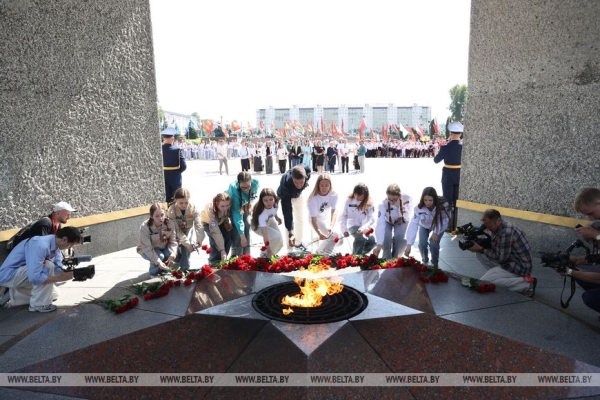 Сразу два президентских оркестра и бравые казаки. Атмосфера "Славянского базара в Витебске" (обновляется)