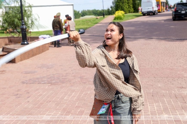 Сразу два президентских оркестра и бравые казаки. Атмосфера "Славянского базара в Витебске" (обновляется)