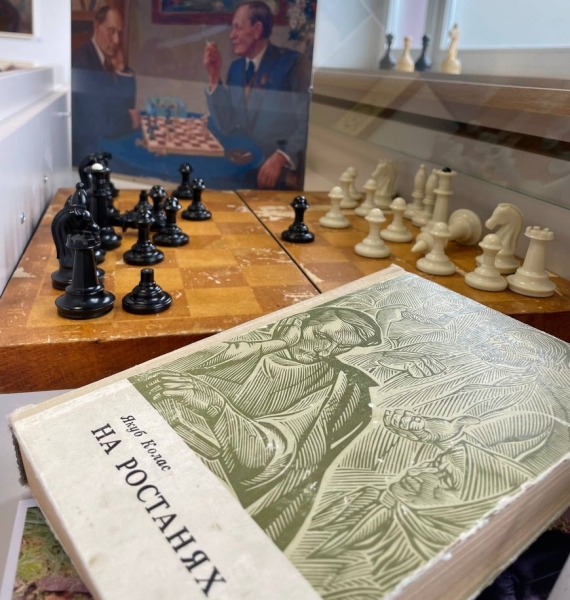 От древней ладьи до ростовых шахмат. В Лиде открылась выставка "ШАХ в историю"