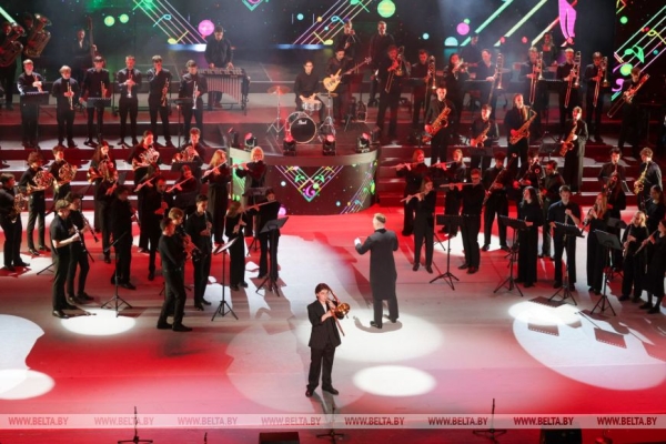 Именитые мастера, талантливая молодежь и трогательные композиции. В Большом театре прошел гала-концерт 