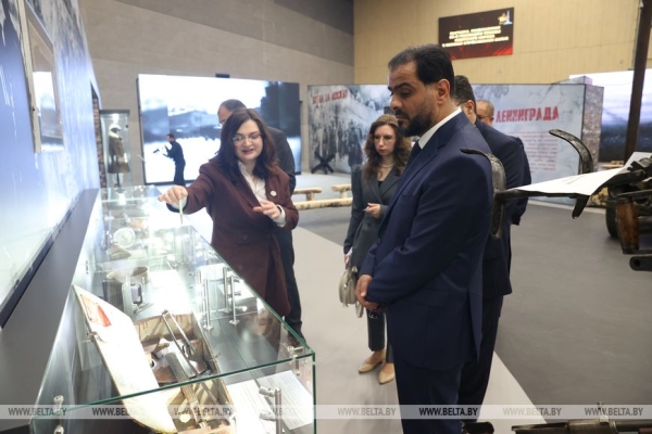 Ливийская делегация ознакомилась с экспозицией белорусской техники у "Белэкспо"