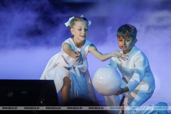 Именитые мастера, талантливая молодежь и трогательные композиции. В Большом театре прошел гала-концерт 