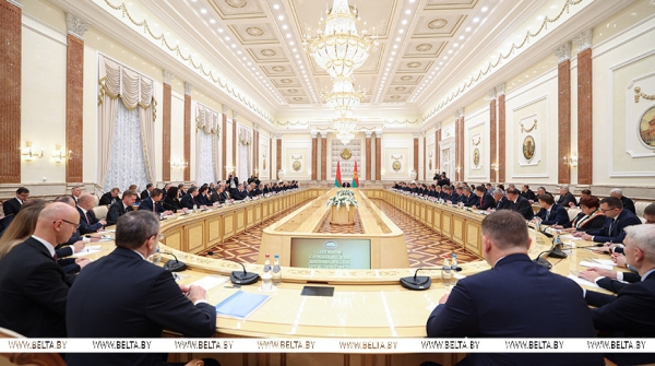 Встреча с Путиным на Валааме, экспортный фронт и ворота в Африку. Итоги недели Президента