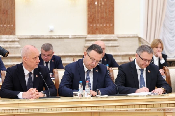 Встреча с Путиным на Валааме, экспортный фронт и ворота в Африку. Итоги недели Президента