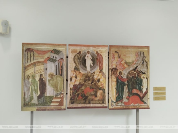 Уникальные копии древних новгородских икон представили на выставке в Минске 
