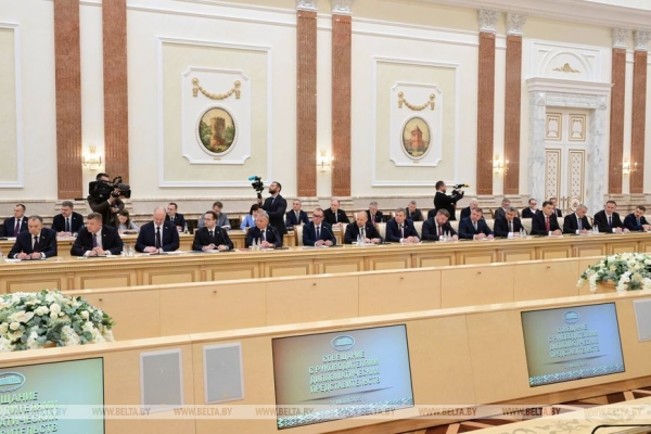 Встреча с Путиным на Валааме, экспортный фронт и ворота в Африку. Итоги недели Президента