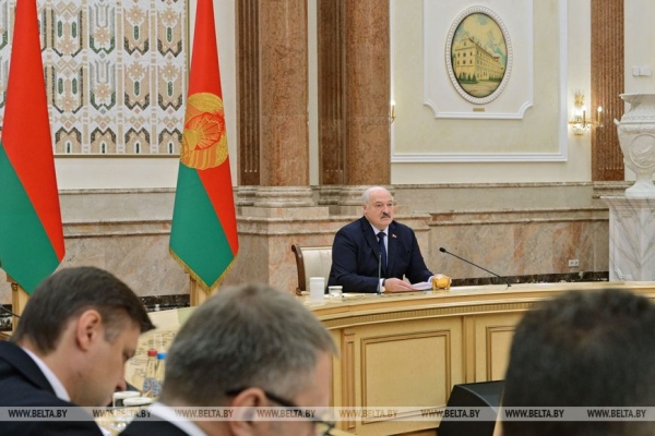 Встреча с Путиным на Валааме, экспортный фронт и ворота в Африку. Итоги недели Президента