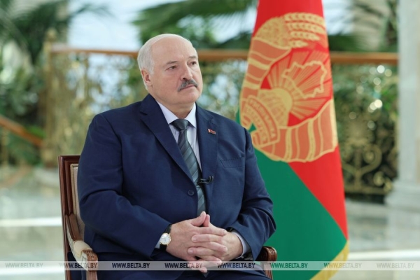 Китайское турне, картофельная инспекция и фактор "бабы Дуни" в торговле. Итоги недели Президента