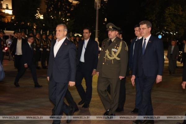 Президент Ирана прибыл с официальным визитом в Беларусь 