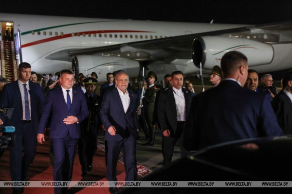 Президент Ирана прибыл с официальным визитом в Беларусь 