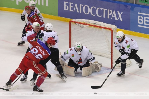 Хоккеисты "Юности" одержали третью победу кряду на старте Кубка Салея Хоккеисты "Юности" одержали третью победу кряду на старте Кубка Салея