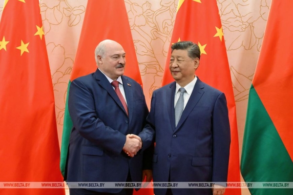 Си Цзиньпин предложил в сотрудничестве с Беларусью сосредоточиться на развитии производительных сил нового качества