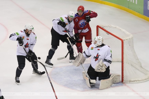 Хоккеисты "Юности" одержали третью победу кряду на старте Кубка Салея Хоккеисты "Юности" одержали третью победу кряду на старте Кубка Салея