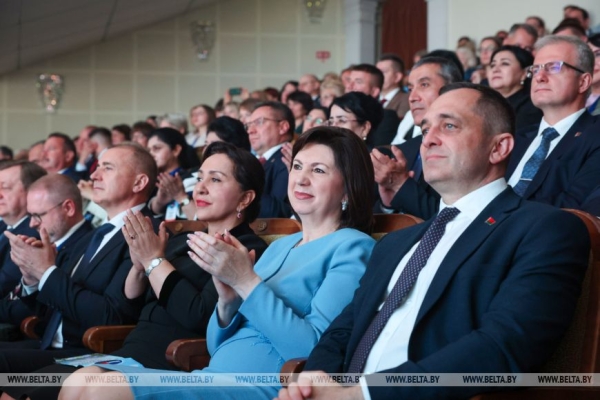 Концертную программу для участников белорусско-узбекского форума представили в Витебске