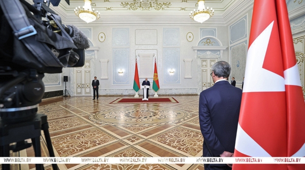 Лукашенко принял верительные грамоты послов зарубежных стран