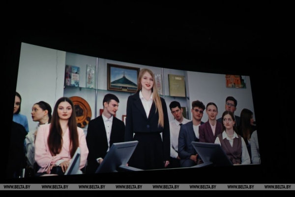 "В фильме учителя такие же, как в жизни - душевные и искренние". Зрители о премьере "Классной" 