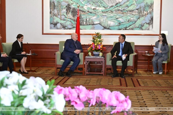 "Шанхайская семья", парад Победы и марафон встреч. Завершился многодневный визит Лукашенко в Китай