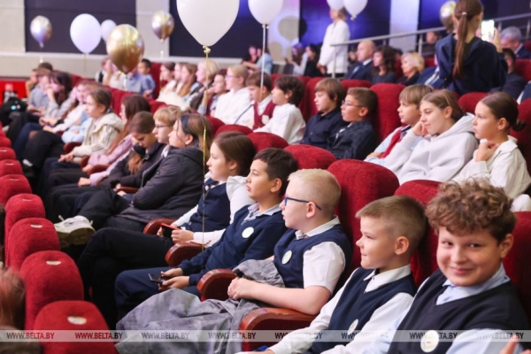 Ярко, позитивно и с задором. В Могилеве дали старт международному фестивалю "Анимаевка-2025" 