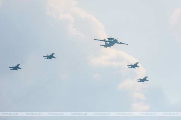 Лукашенко присутствовал на военном параде в Пекине 