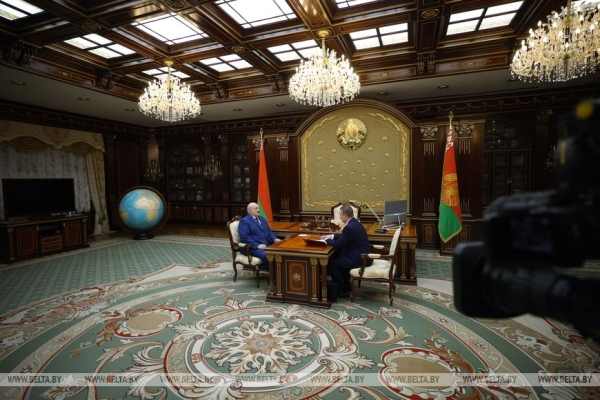 Мирный атом, переговоры в Кремле, инспекция на востоке и момент для Украины. Итоги недели Президента