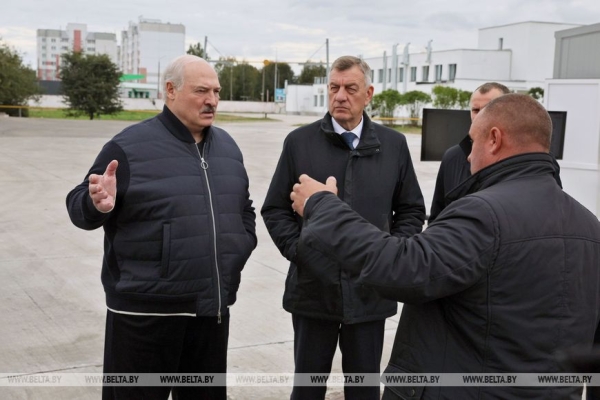 Мирный атом, переговоры в Кремле, инспекция на востоке и момент для Украины. Итоги недели Президента