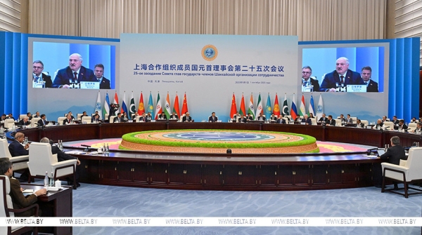 "Семья ШОС", марафон встреч и криптопланы. Итоги недели Президента "Семья ШОС", марафон встреч и криптопланы. Итоги недели Президента