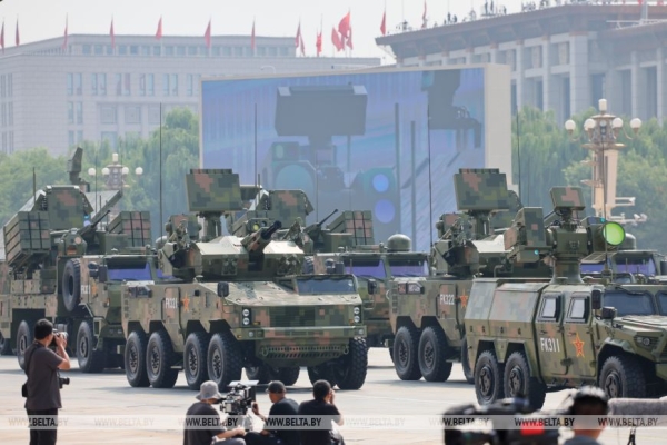 Лукашенко присутствовал на военном параде в Пекине 