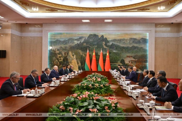 "Шанхайская семья", парад Победы и марафон встреч. Завершился многодневный визит Лукашенко в Китай