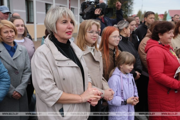 Мирный атом, переговоры в Кремле, инспекция на востоке и момент для Украины. Итоги недели Президента