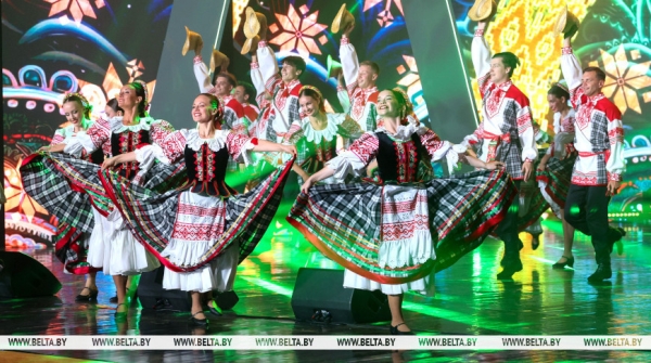Концертную программу для участников белорусско-узбекского форума представили в Витебске
