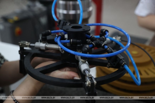 Осязаемое будущее. Заглянули в Центр компетенций робототехники и цифрового инжиниринга в БрГТУ