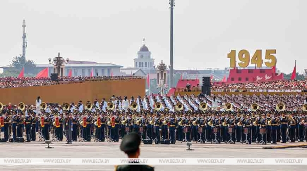 Лукашенко присутствовал на военном параде в Пекине 