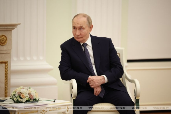 Мирный атом, переговоры в Кремле, инспекция на востоке и момент для Украины. Итоги недели Президента