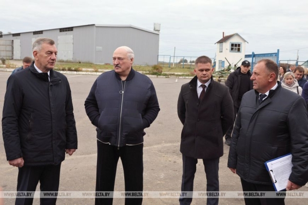 Мирный атом, переговоры в Кремле, инспекция на востоке и момент для Украины. Итоги недели Президента