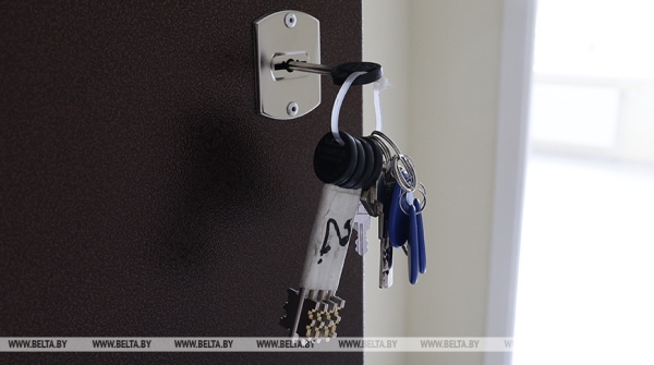 Как распознать мошенников при аренде жилья через интернет, рассказали в милиции 