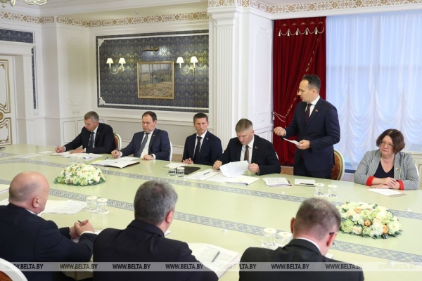 "Прозрачные правила игры". Лукашенко поручил определить механизмы контроля в сфере криптовалют