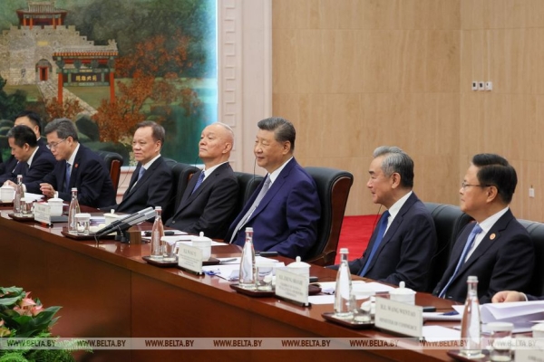 "Шанхайская семья", парад Победы и марафон встреч. Завершился многодневный визит Лукашенко в Китай