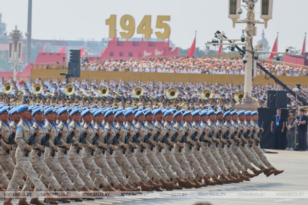 Лукашенко присутствовал на военном параде в Пекине 