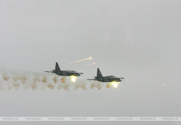 "Наконец, как и должно быть, мы вместе". Как проходили первые белорусско-российские учения "Запад" 